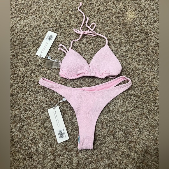 White Fox Boutique Baby Pink Bikini Size Medium - Picture 2 of 3